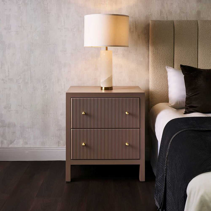 Kolari Alabaster Table Lamp - - Eleganté