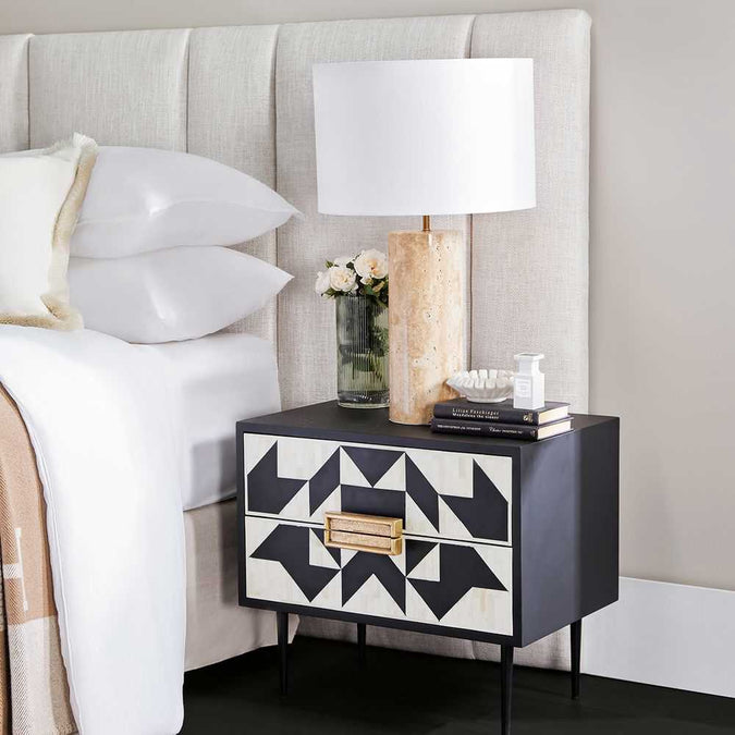Huxley Bedside Table - - Eleganté