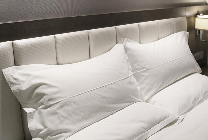  InterContinental Queen Hotel Pillow - Firm - Bedding - Eleganté