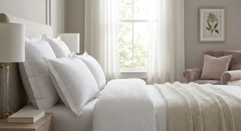 5-star hotel pillows for a guest bedroom that impresses