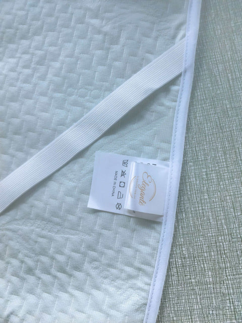 Luxury Bamboo Mattress Protector